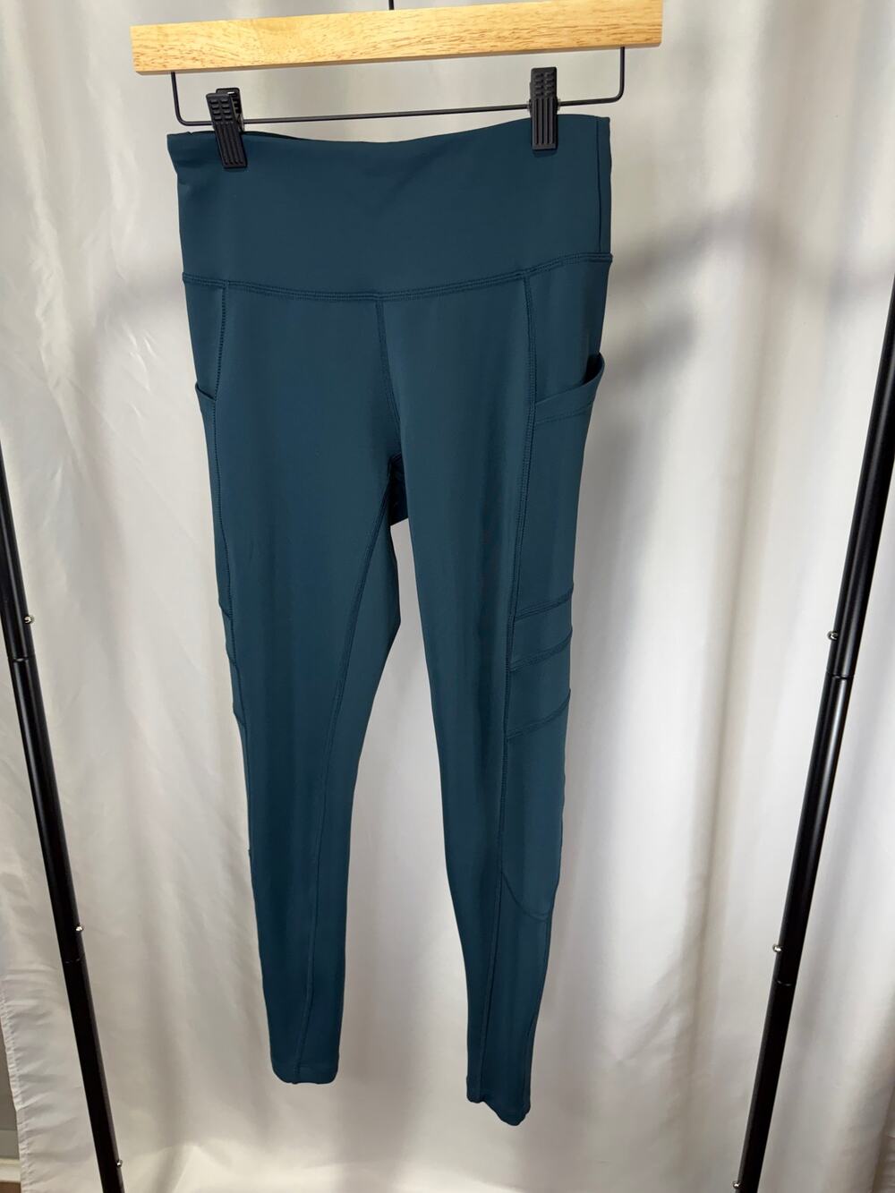 New Balance Women’s High Rise Leggings Size M Teal Blue Side Pockets Athletic